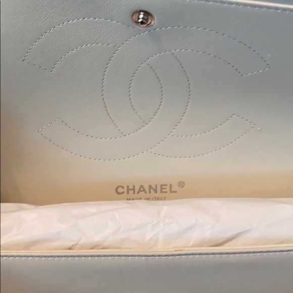 Authentic Chanel Classic flap - Picture 7 of 12
